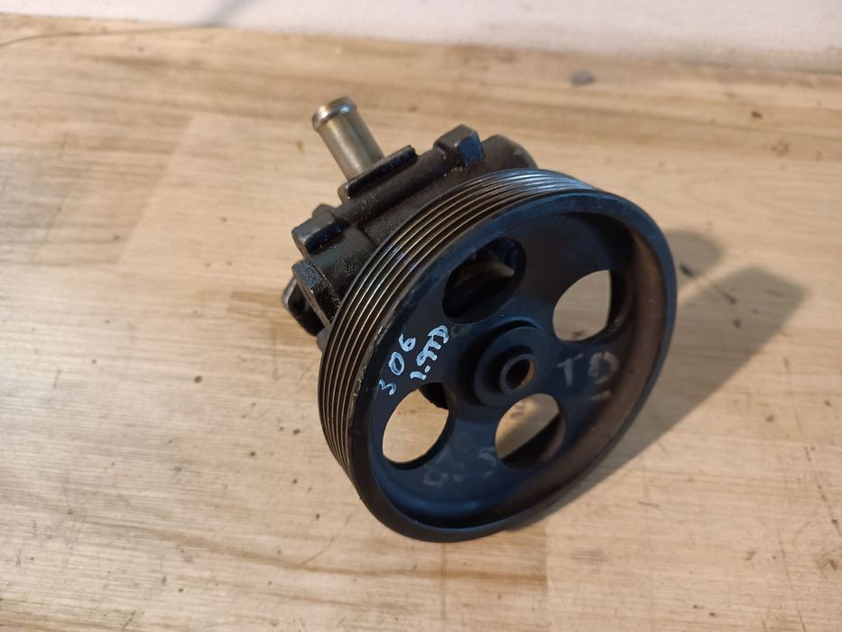 BOMBA DE DIRECÇÃO / DIREÇÃO ASSISTIDA PEUGEOT 306 / CITROEN ZX /