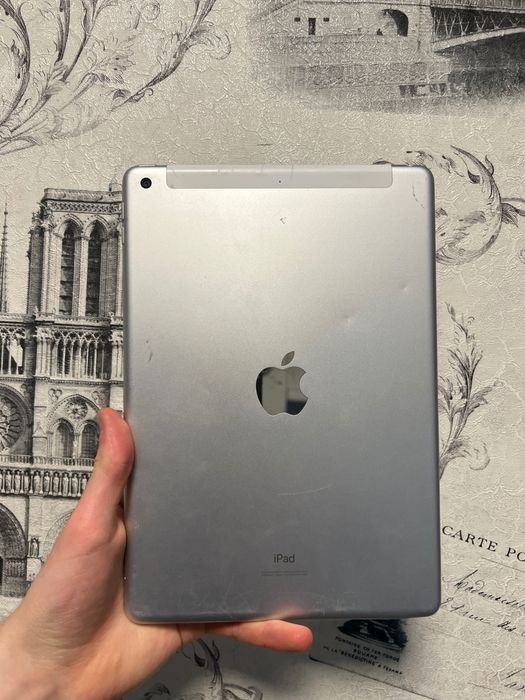 iPad 7 128gb LTE, з сімкою
