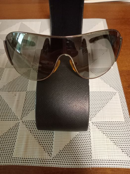 Продам очки Прада