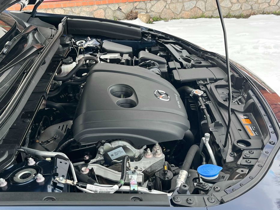 продам Mazda CX-30