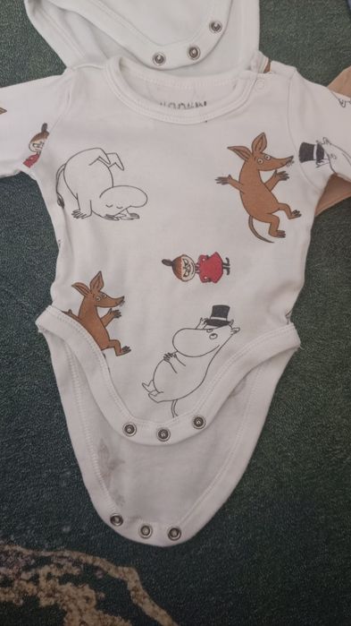 Zestaw 4 sztuk body niemowlęce