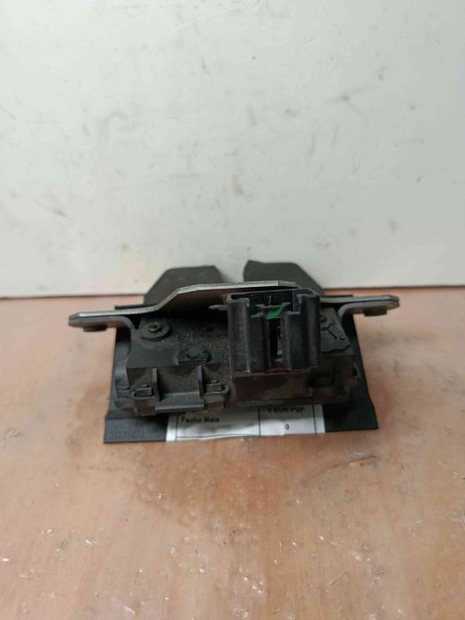 Fechadura / fecho da mala VOLVO V40 Hatchback