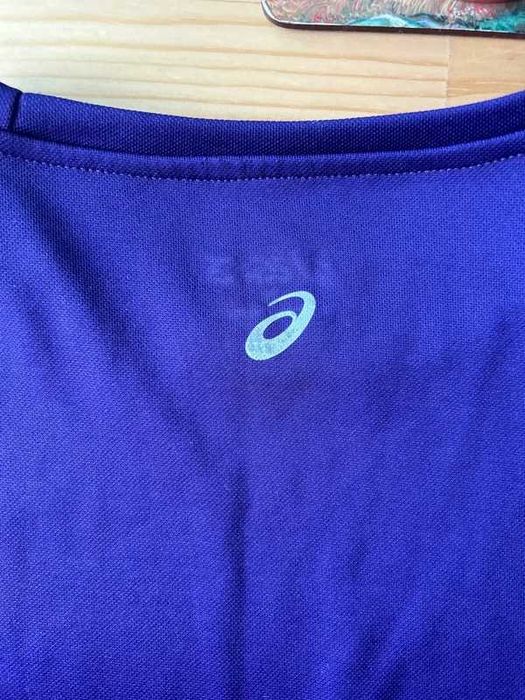 Camisola fitness roxa asics