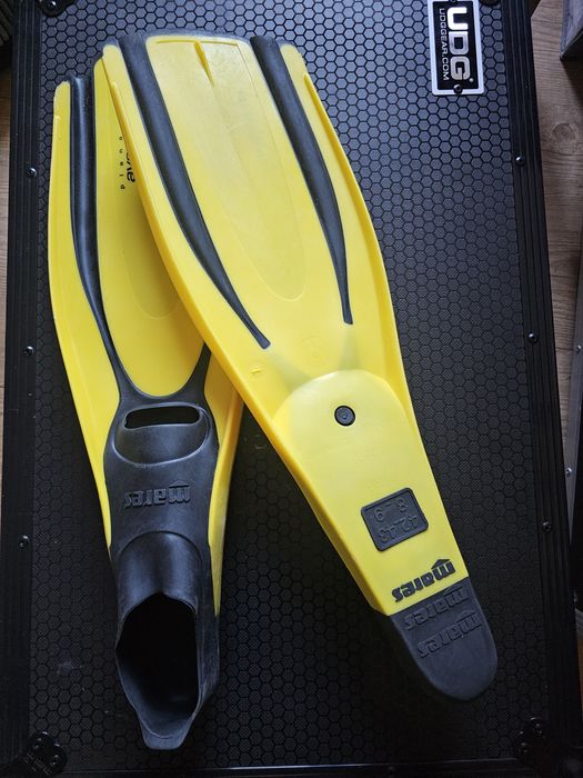Płetwy kaloszowe Mares 42/43  L