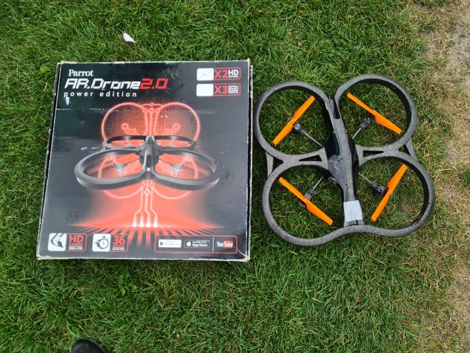 Dron parrot ar.drone 2.0