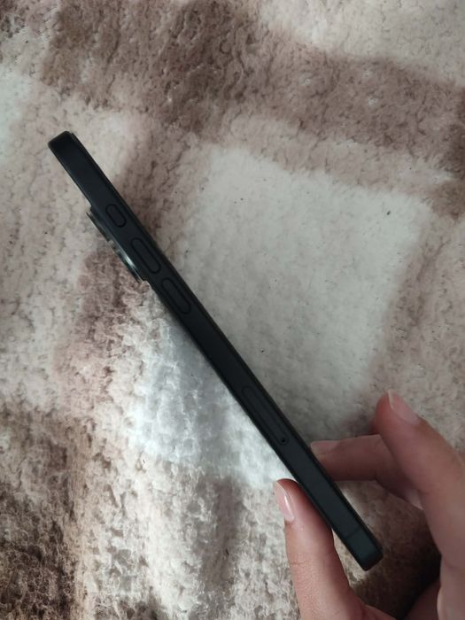 Sprzedam iPhone’a 16 plus 128gb