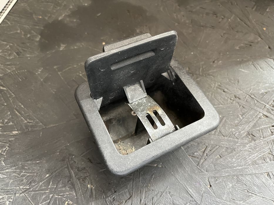 FSM Fiat 126p BIS Maluch popielniczka popiołka oryginał slask