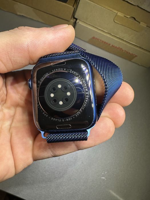 Apple Watch 6 44 mm акб  86%