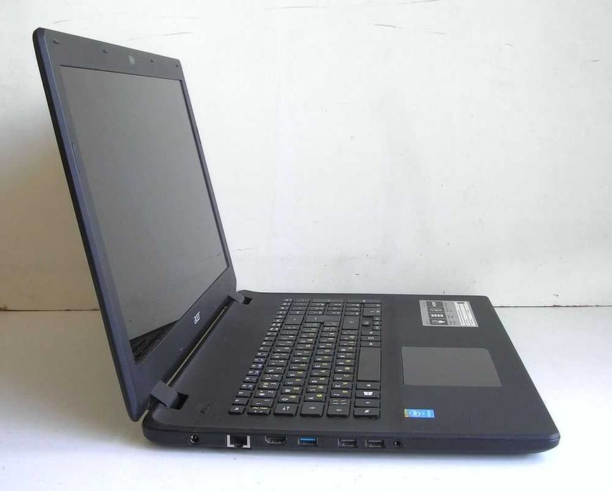4- ядерный ноутбук ACER (Intel Bay Trail-M / 17,3" 1600*900 pix )