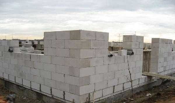 Професійна кладка цегли, газоблоку, керамоблоку