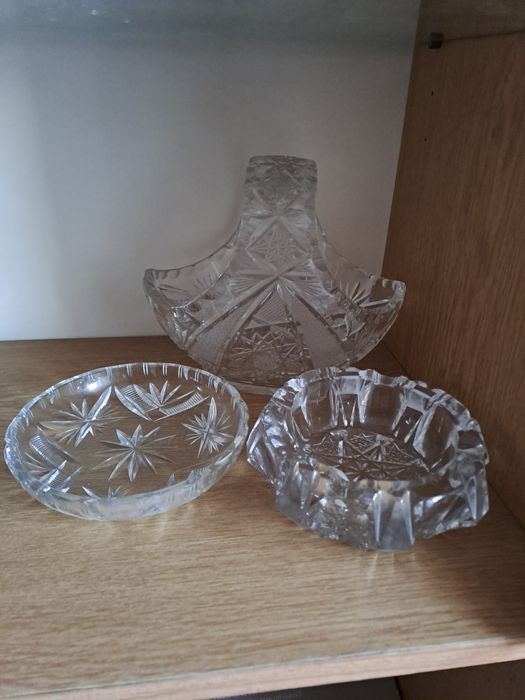 Kryształy, stare filiżanki