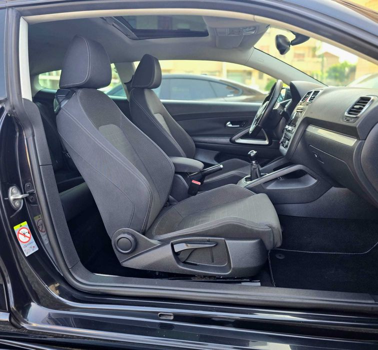 Volkswagen Scirocco 2.0Tdi 140Cv R Line (Look R)