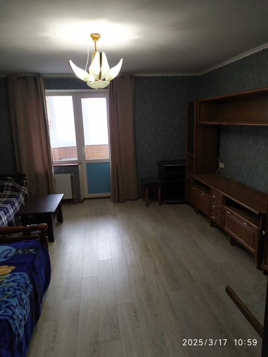 Здам в аренду квартиру вул Шевченко 101 а   6/10 кірпич  дома