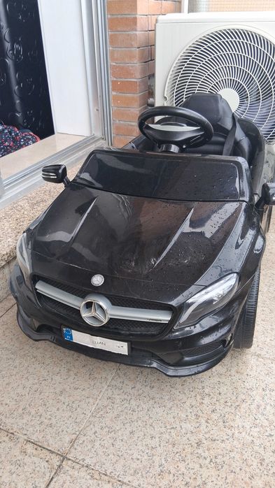 Carro elétrico de criança mercedes gla