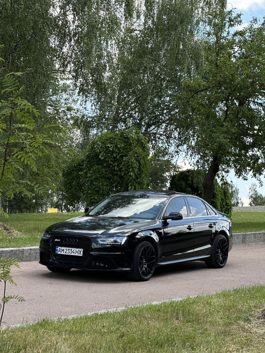 Продам Audi A4 B8