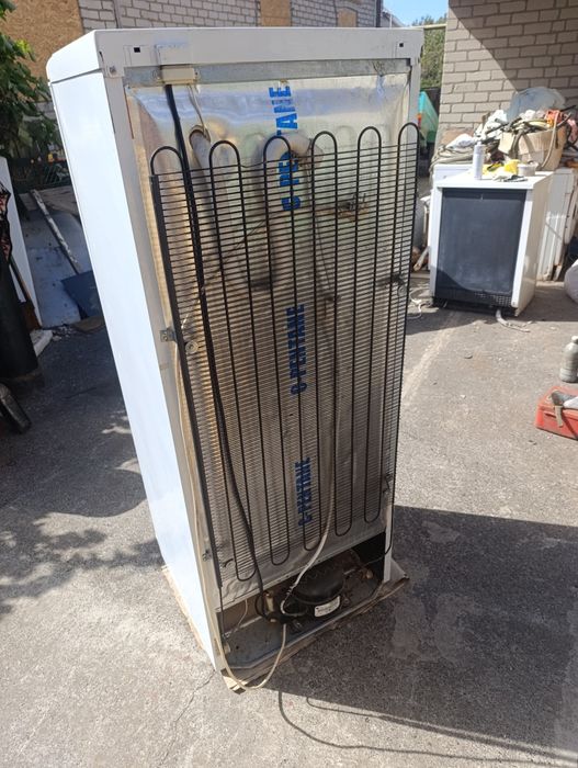 Продам морозильную камеру