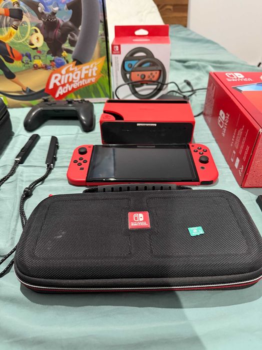 Nintendo Switch Oled Mario Red Edition z akcesoriami, jak nowa