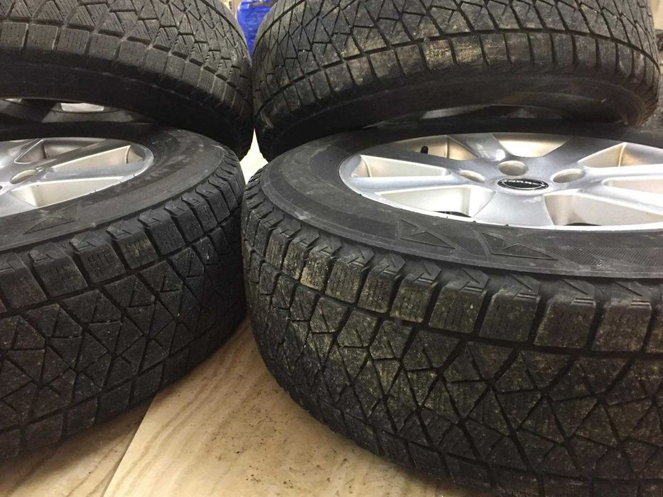R16 215\65 Шини Bridgestone Blizzak + диски Borbet