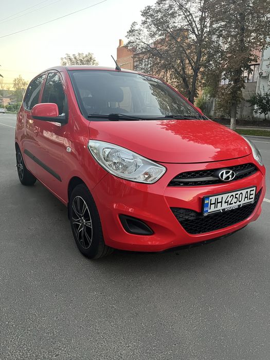 Продам  Hyundai  i10 2013