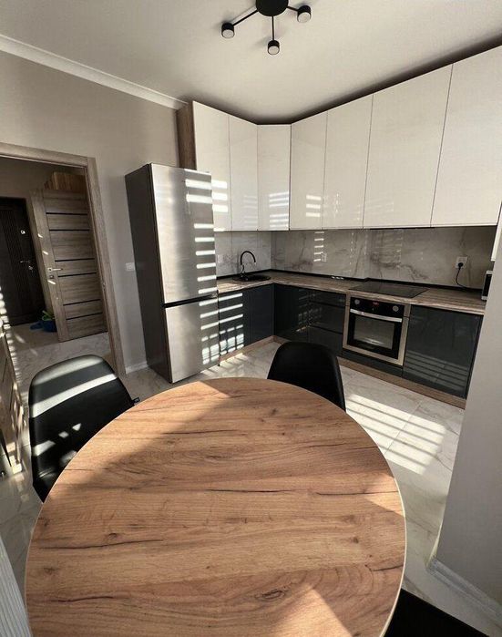 Продаж стильної квартири біля парку в новобудові