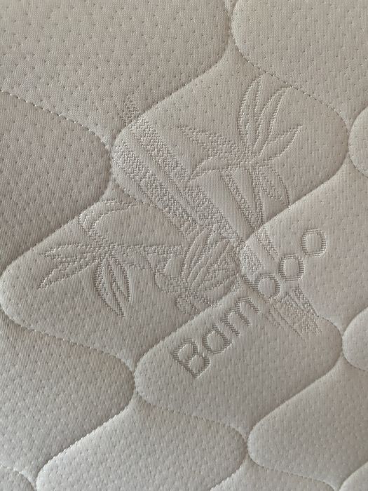 Дитячий матрац в ліжечко