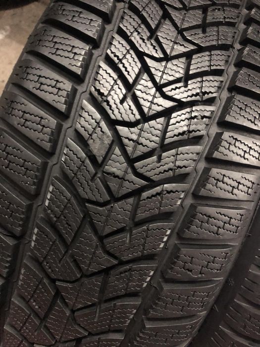 215/55/17 R17 Dunlop SP Winter Sport 5 4шт зима