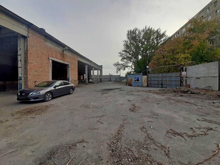 Продаж виробничо-складського комплексу 13 670 кв.м, пр-т Хмельницького