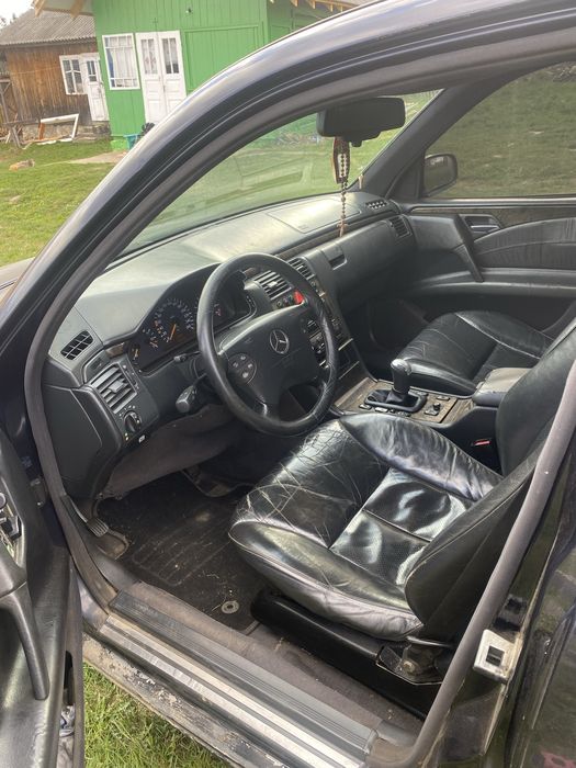 Продам мерсидес Е 280
