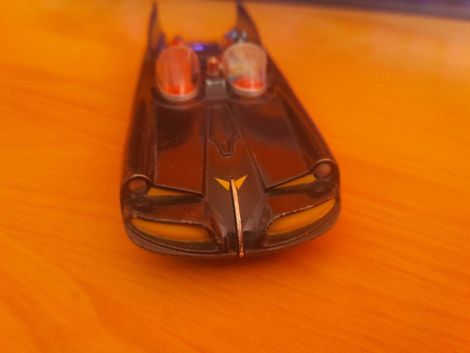 Batmobile Corgi 1960 retro