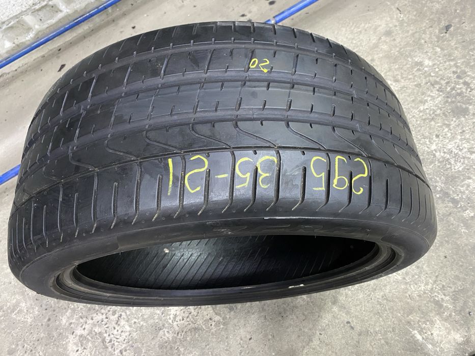 Літні шини 295/35 R21 PIRELLI