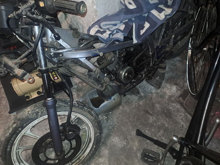 Lagi suzuki rg 80 polecam