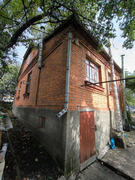 Продам приватний будинок з гаражем, та ділянкою 9 соток ! ід: 40378