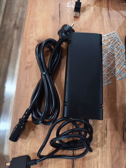 !Xbox 360 SLIM Trinity RGH ,HDD 1 TB ! +GRY+ 2xPad+ Zasilacz+ Kinect!