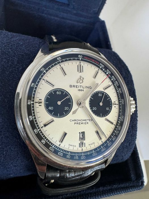 Breitling Premier B01 Chronograph 42 / 2022