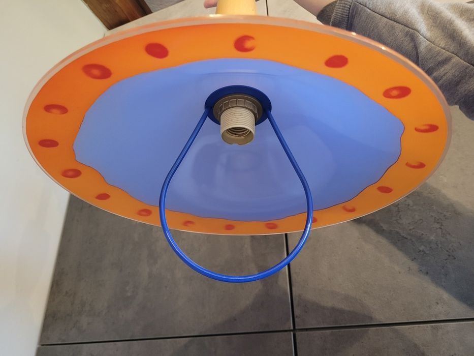 Lampa kuchenna  z regulacją  wysokości