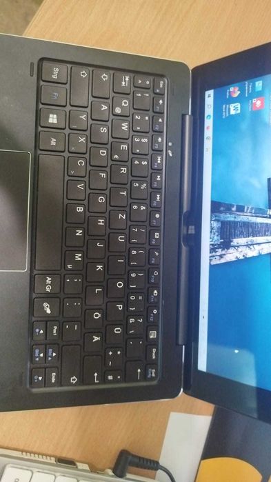 продам Нетбук TrekStor