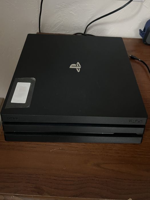 Playstation 4 pro 1 tb