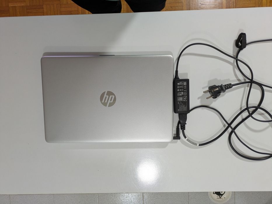 HP Laptop 15s | Intel i7 (11ª Gen) | 12GB RAM | SSD 512GB | Impecável