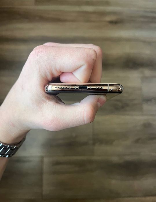 Продам Iphone 11 Pro 64 GB