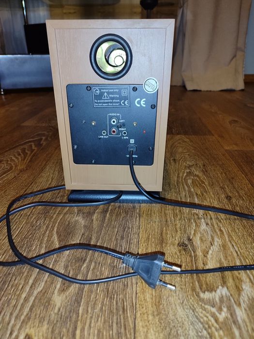 Колонки F&D SPS-699.