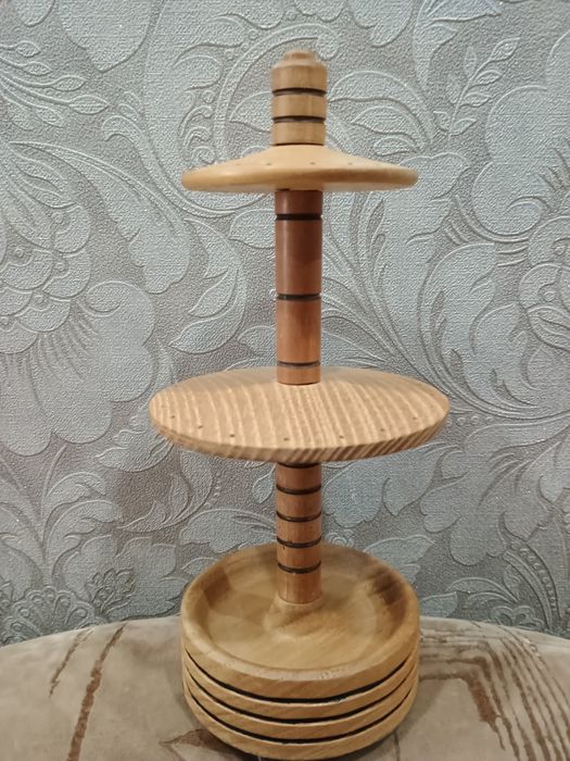 Підставки для прикрас дерево