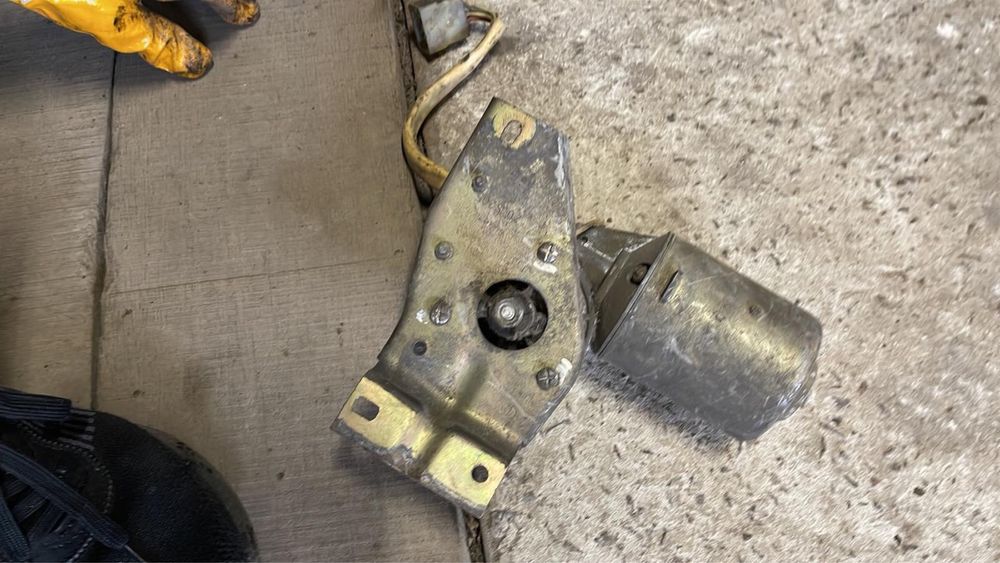 Моторчики дворников Газ 53,66,3307,Зил 130,5301 ! Працюємо з НДС!