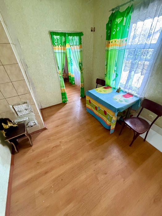 Частина будинку в центрі міста