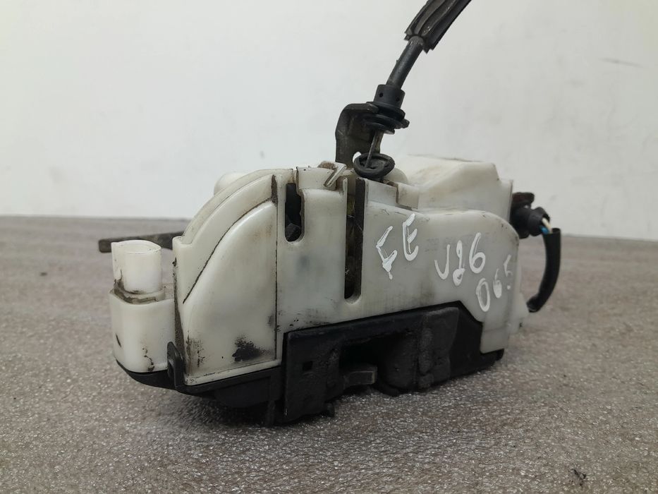 Fechadura / fecho porta frente esquerdo SEAT Ibiza II (6K1)