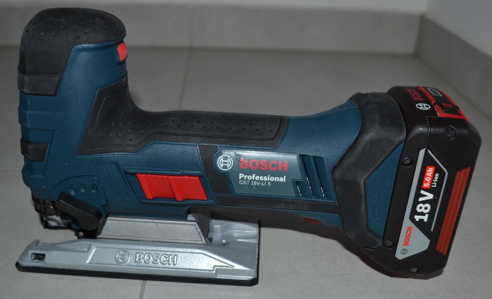 Wyrzynarka Bosch GST 18V-LI S + 1x Akumulator 5.0 Ah Ładowarka