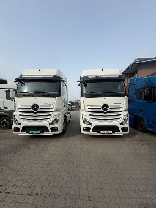 Mercedes-Benz