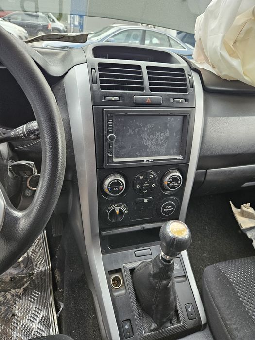 Suzuki Grand Vitara 2.0 benzyna części