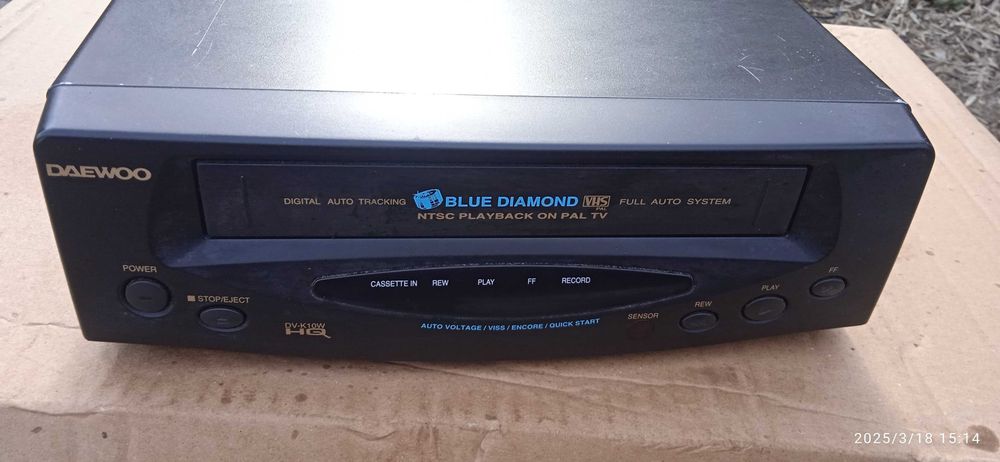 Відеомагнітофон (пишущий відеоплеєр) Daewoo Blue Diamond DV-K10W