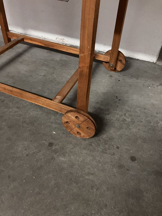 Mesa de madeira dobravel