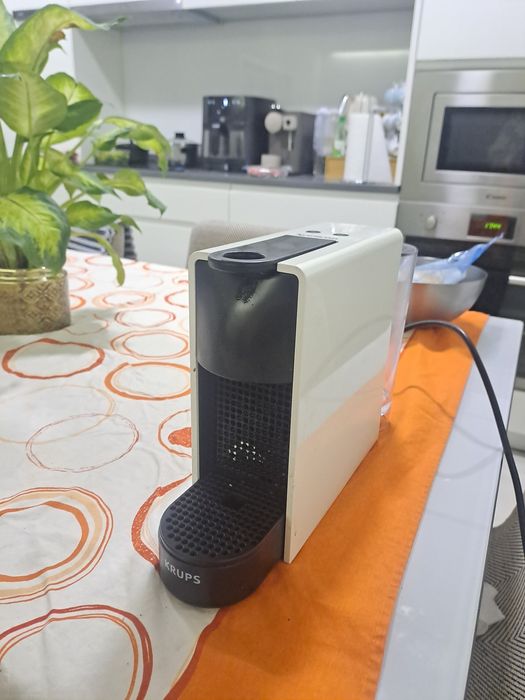 Máquina de Café Nespresso